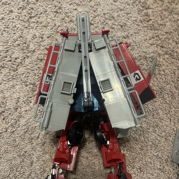 Transformers - Picture 4 of 7